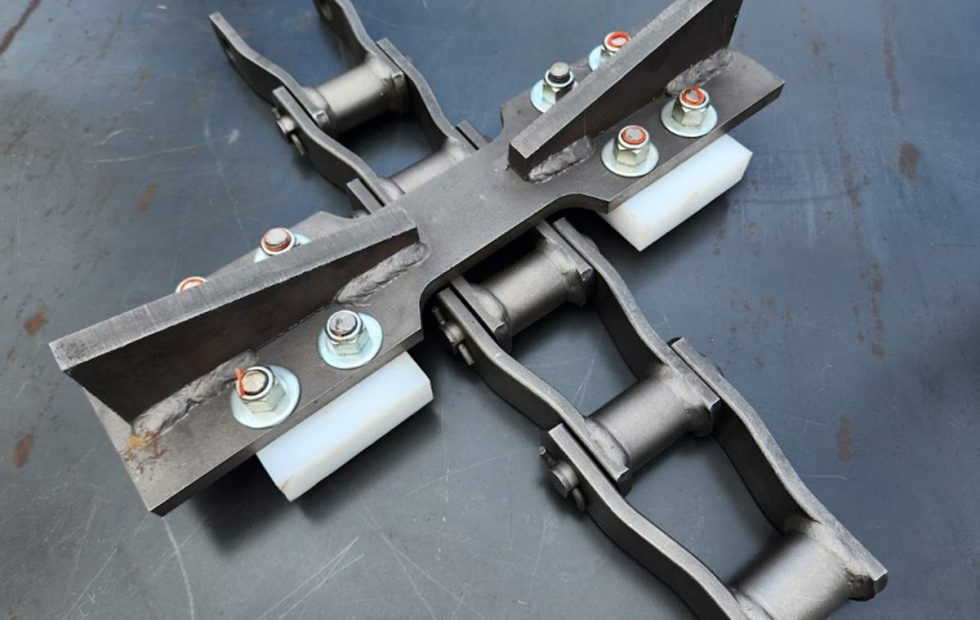 Accesorios industriales fabricados en UHMW para transportadores Redler y sistemas de arrastre de materiales de Cadenas Metalplas