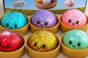 Alerta por el juguete viral Squeeze Dumpling y sus riesgos para los chicos. Imagen destacada sobre juguete viral Squeeze Dumpling. publicada en Diseño Web Rosario