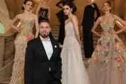 Gustavo Cadile: el diseñador argentino que llevó su estilo desde Junín. Fotografía editorial relacionada con Gustavo Cadile diseñador argentino. publicada en Diseño Web Rosario