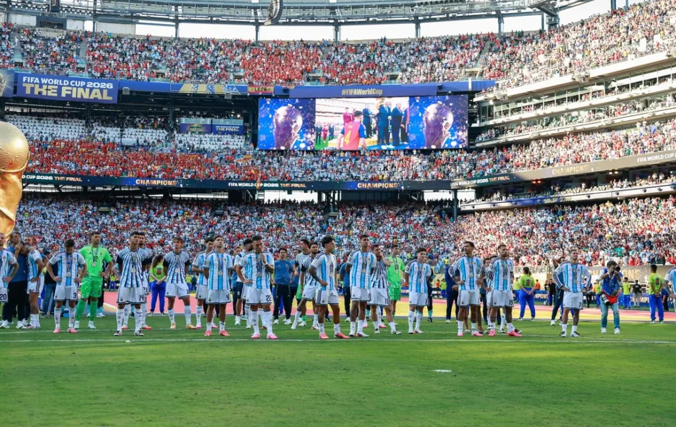 Messi y Scaloni tras el Mundial 2026: el desafío de una nueva etapa en la Selección. Fotografía editorial relacionada con Messi Scaloni tras Mundial. publicada en Diseño Web Rosari