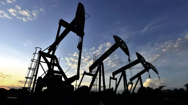 Vaca Muerta impulsa un superávit energético histórico y proyecta récord exportador. Fotografía editorial relacionada con superávit energético Vaca Muerta. publicada en Diseño Web R