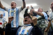 Veteranos de Malvinas celebraron la garra argentina: fútbol, memoria y orgullo. Fotografía editorial relacionada con veteranos de Malvinas en Quilmes. publicada en Diseño Web Rosar