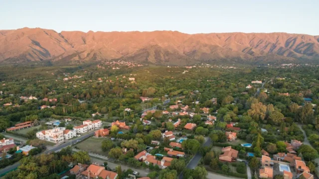Villa de Merlo 2026: naturaleza, cultura y descanso en el corazón de San Luis. Fotografía editorial relacionada con Villa de Merlo vacaciones de invierno 2026. publicada en Diseño