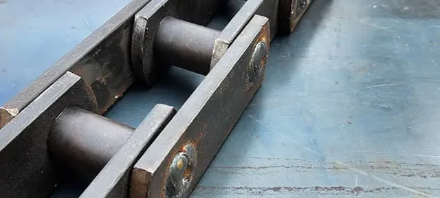 Cadenas para transportadores: claves para elegir la solución adecuada. Imagen destacada sobre cadenas para transportadores. publicada en Diseño Web Rosario