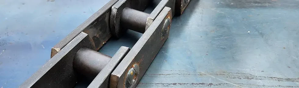 Cadenas para transportadores: claves para elegir la solución adecuada. Imagen destacada sobre cadenas para transportadores. publicada en Diseño Web Rosario