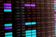 Dólar hoy: cómo leer el mercado y proteger un negocio digital. Imagen destacada sobre dólar hoy. publicada en Diseño Web Rosario