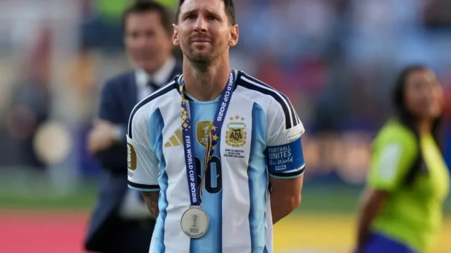 La carta de Messi: duelo, redes sociales y una intimidad global. Imagen destacada sobre carta de Messi. publicada en Diseño Web Rosario