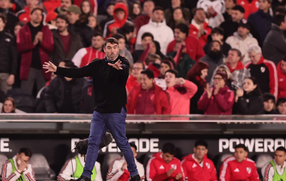 La comunicación de River tras el empate con Vélez quedó bajo la lupa. Imagen destacada sobre comunicación de River. publicada en Diseño Web Rosario
