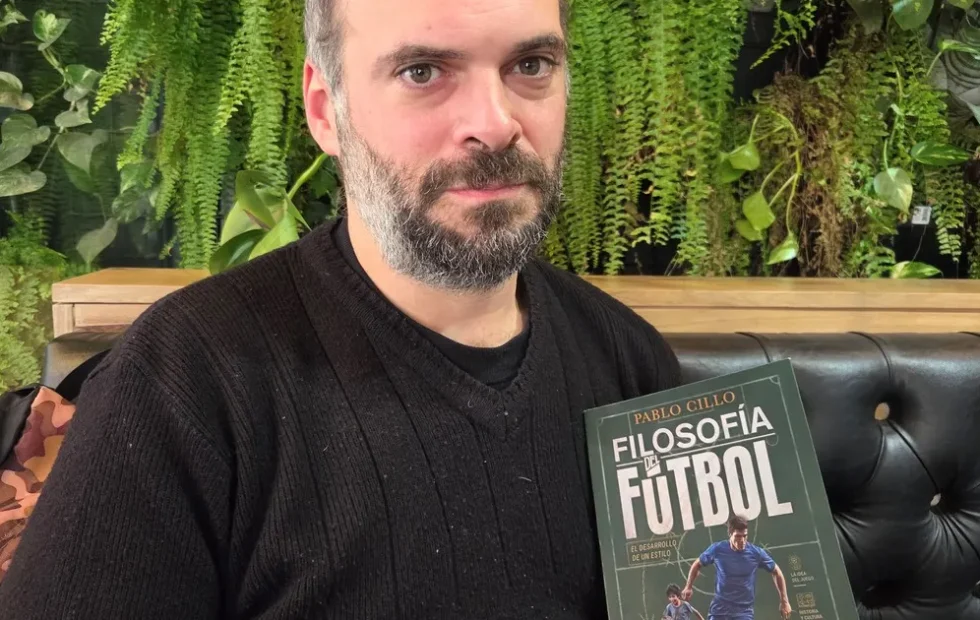 Filosofía del fútbol: Pablo Cillo analiza cómo juega la Argentina. Imagen destacada sobre filosofía del fútbol. publicada en Diseño Web Rosario
