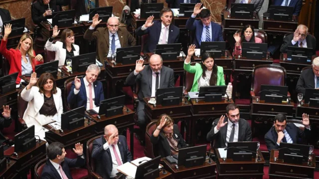 Reforma del BCRA: el Senado aprobó cambios y el proyecto vuelve a Diputados. Imagen destacada sobre reforma del BCRA. publicada en Diseño Web Rosario