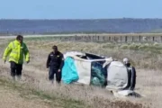 Murió un empresario tras volcar en la Ruta 3, donde falleció su padre. Fotografía editorial relacionada con vuelco en la Ruta 3. publicada en Diseño Web Rosario