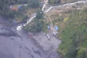 Nepal refuerza las alertas tempranas tras una crecida que dejó cinco desaparecidos. Fotografía editorial relacionada con alertas tempranas ante inundaciones. publicada en Diseño We