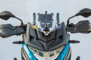 Parabrisas AIRPAL para Voge DS650: qué revisar antes de instalarlo. Fotografía editorial relacionada con parabrisas AIRPAL Voge DS650. publicada en Diseño Web Rosario